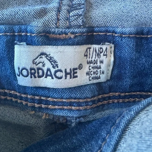 Jordache Girls’ Denim Overall Shorts – Size 4T rainbow embroidery - Picture 7 of 7